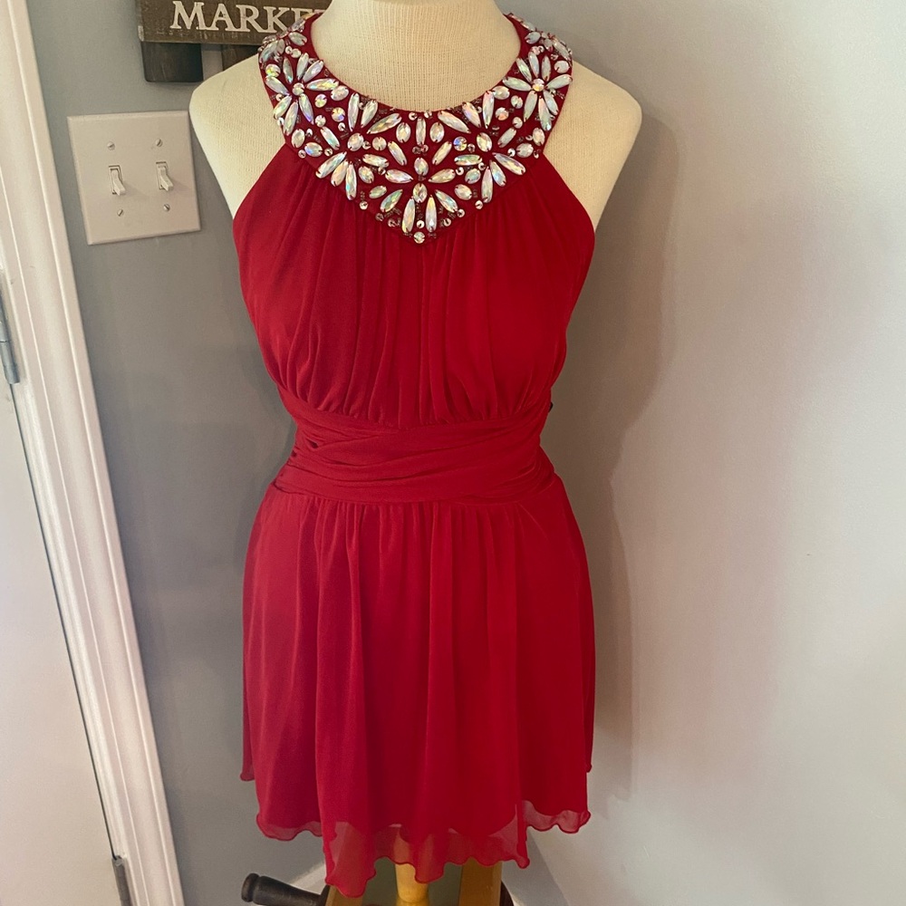 B Darlin Vibrant Red HOCO or Prom Dress Size 5/6
